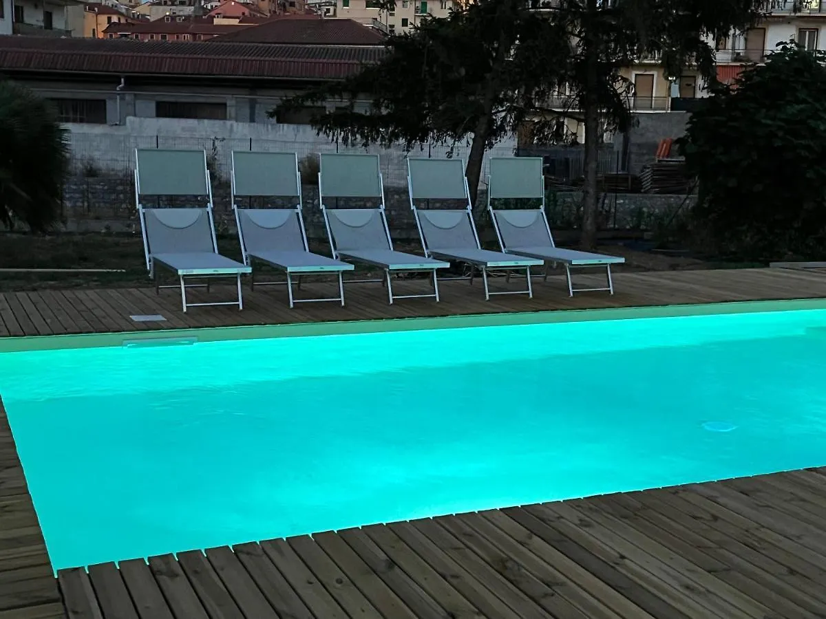 Il Gattino Di Porto - Apt 1 - Monolocale Veranda Piscina Imperia Italy