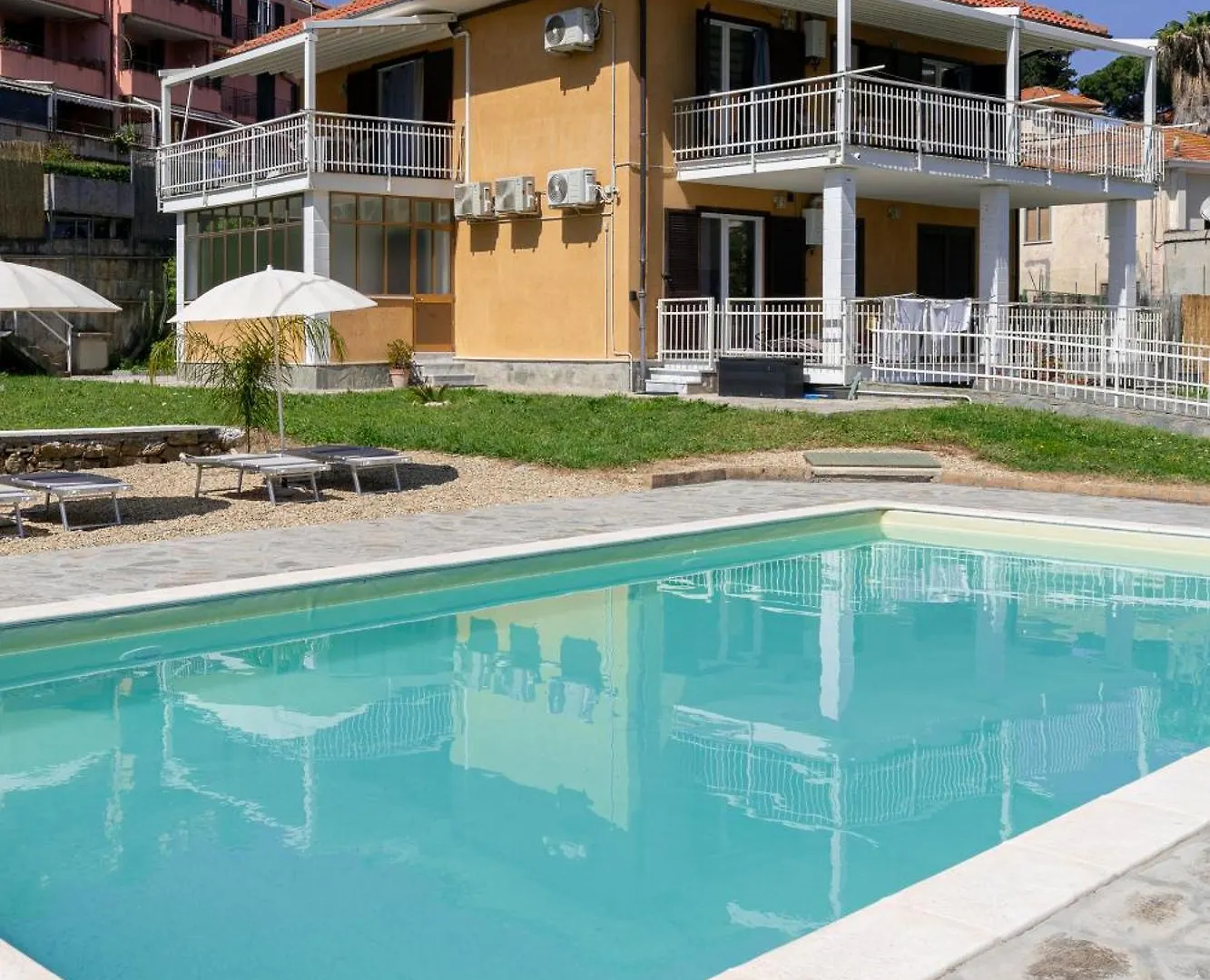 Il Gattino Di Porto - Apt 1 - Monolocale Veranda Piscina Imperia